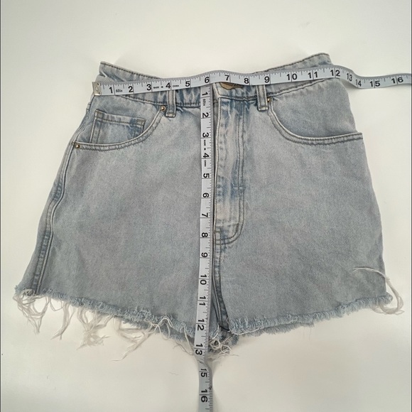 Stradivarius Super High Rise Cut Off Denim Jean Shorts Size 4 Women’s - Picture 5 of 5
